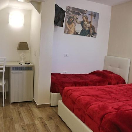 Affitta Camere La Fenice Di Folli Lorella Puegnago Ngoại thất bức ảnh
