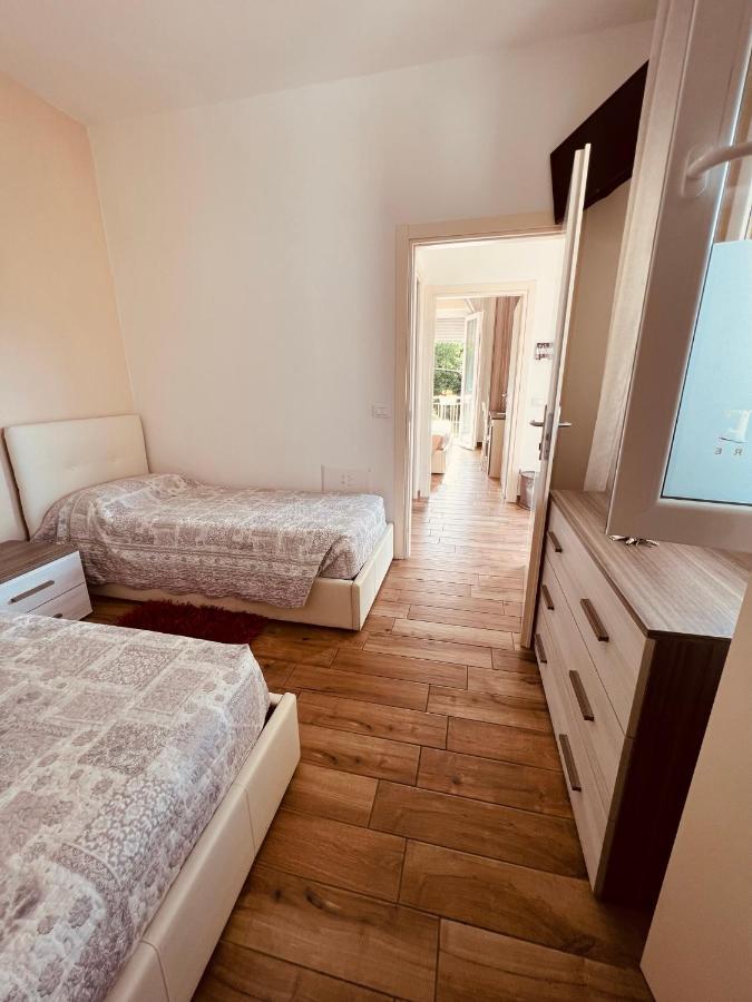 Affitta Camere La Fenice Di Folli Lorella Puegnago Ngoại thất bức ảnh